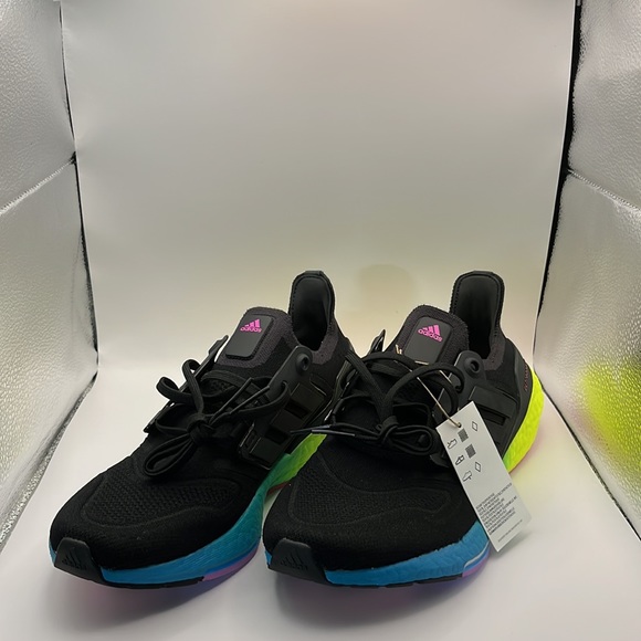 Adidas Ultraboost 22 Black Multi-Gradient - Picture 2 of 5